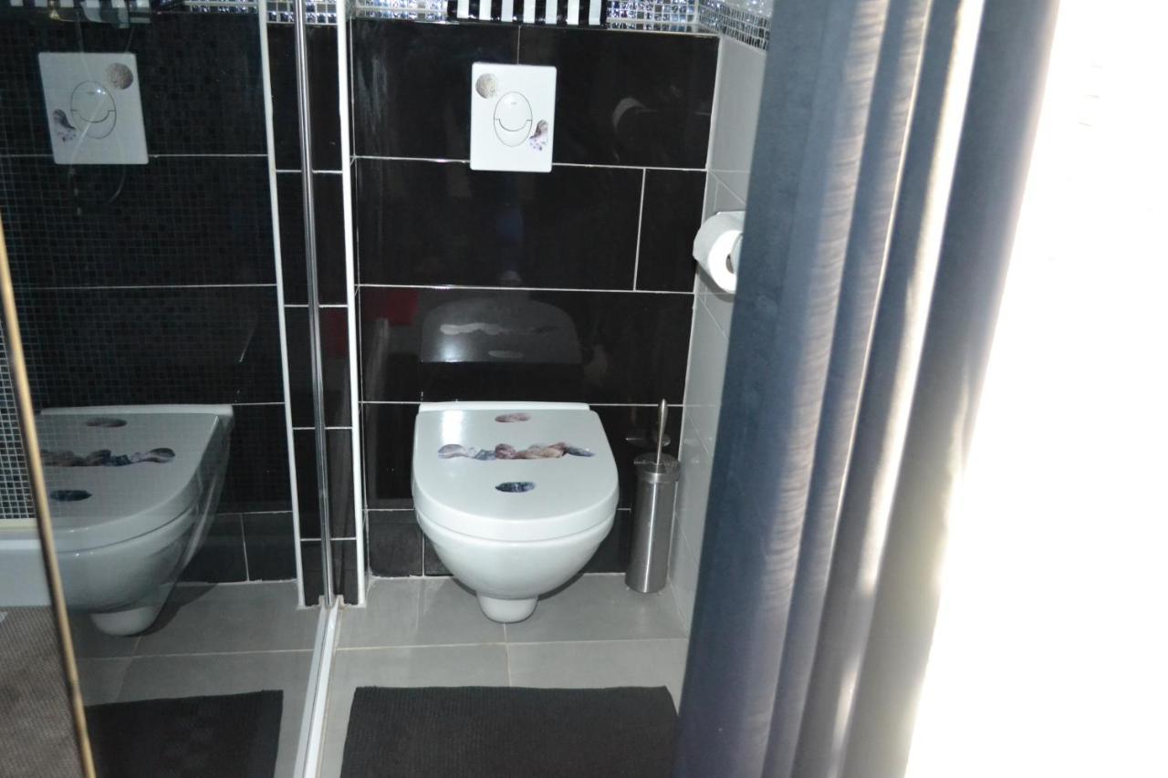 Suite 30 M2 Ideale Pour 2 Personnes Flassans-sur-Issole Exterior foto