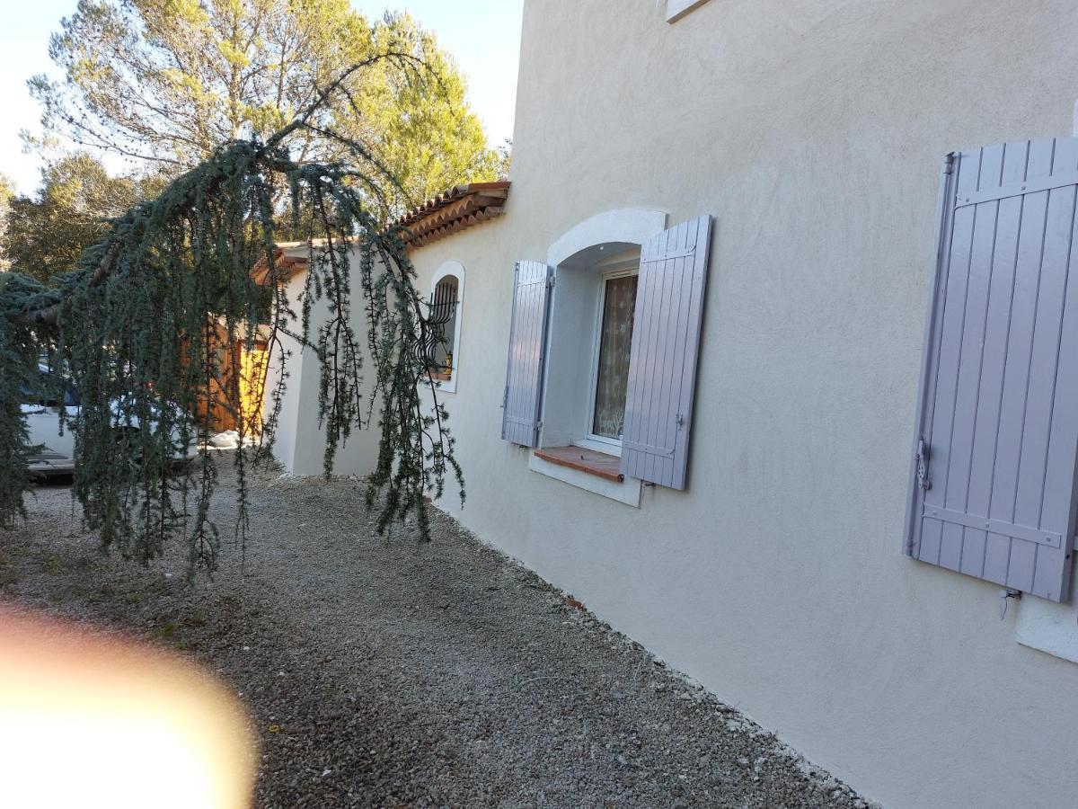 Suite 30 M2 Ideale Pour 2 Personnes Flassans-sur-Issole Exterior foto