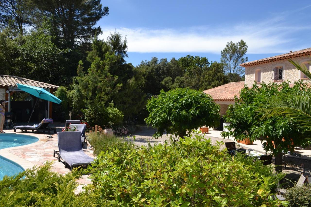 Suite 30 M2 Ideale Pour 2 Personnes Flassans-sur-Issole Exterior foto